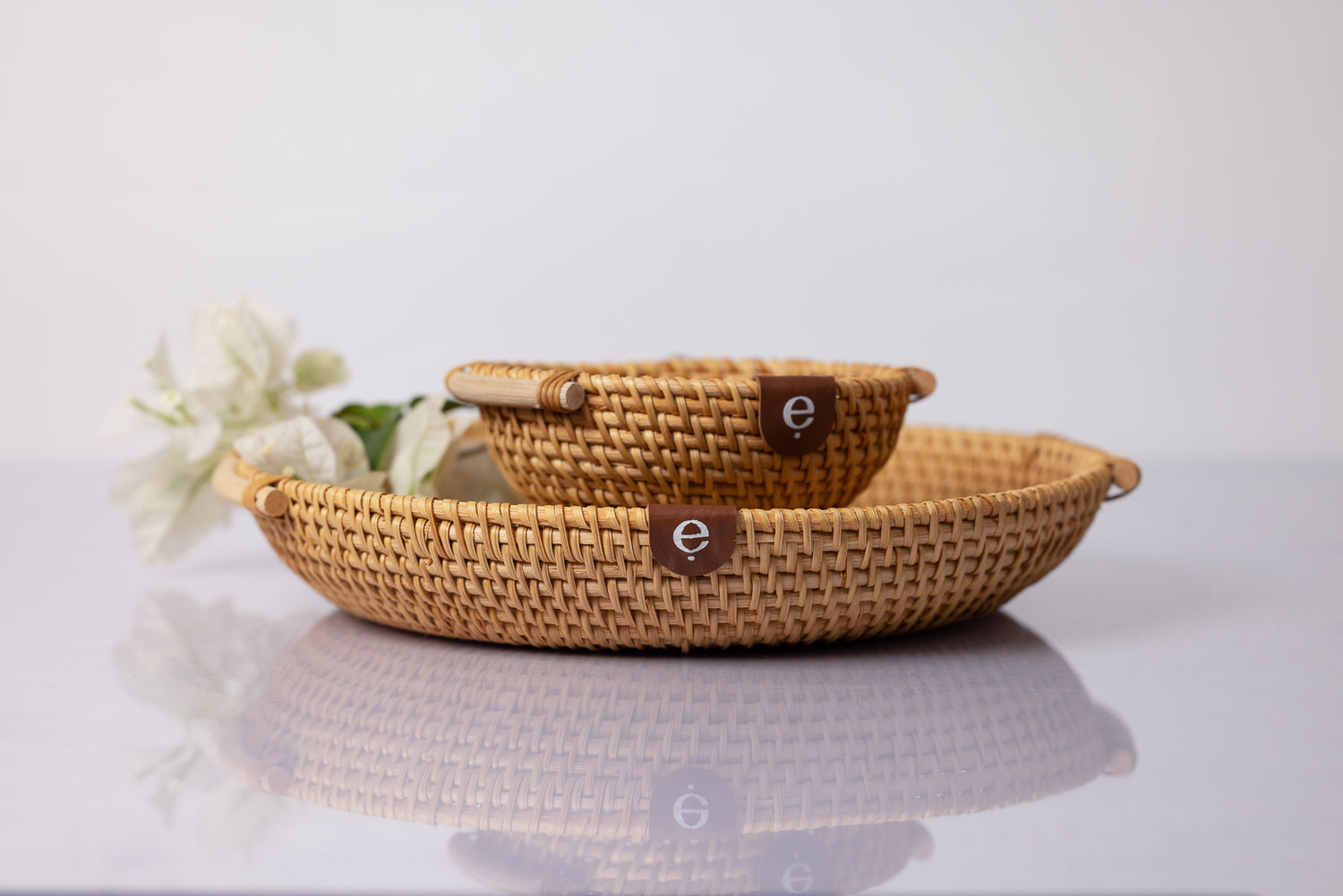 Set of round Montessori bowls - large and small