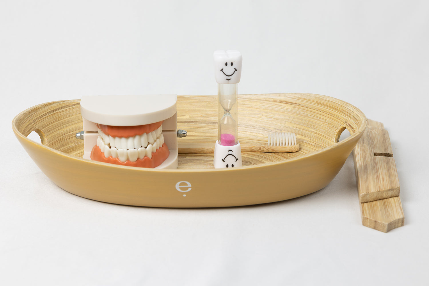 Independence Tray: Brushing Teeth